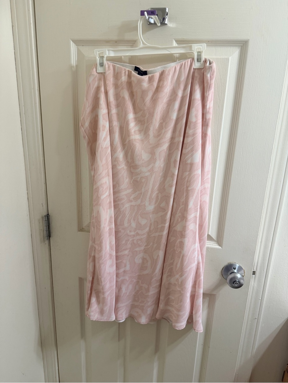Halogen Pink Patterned Midi Skirt
